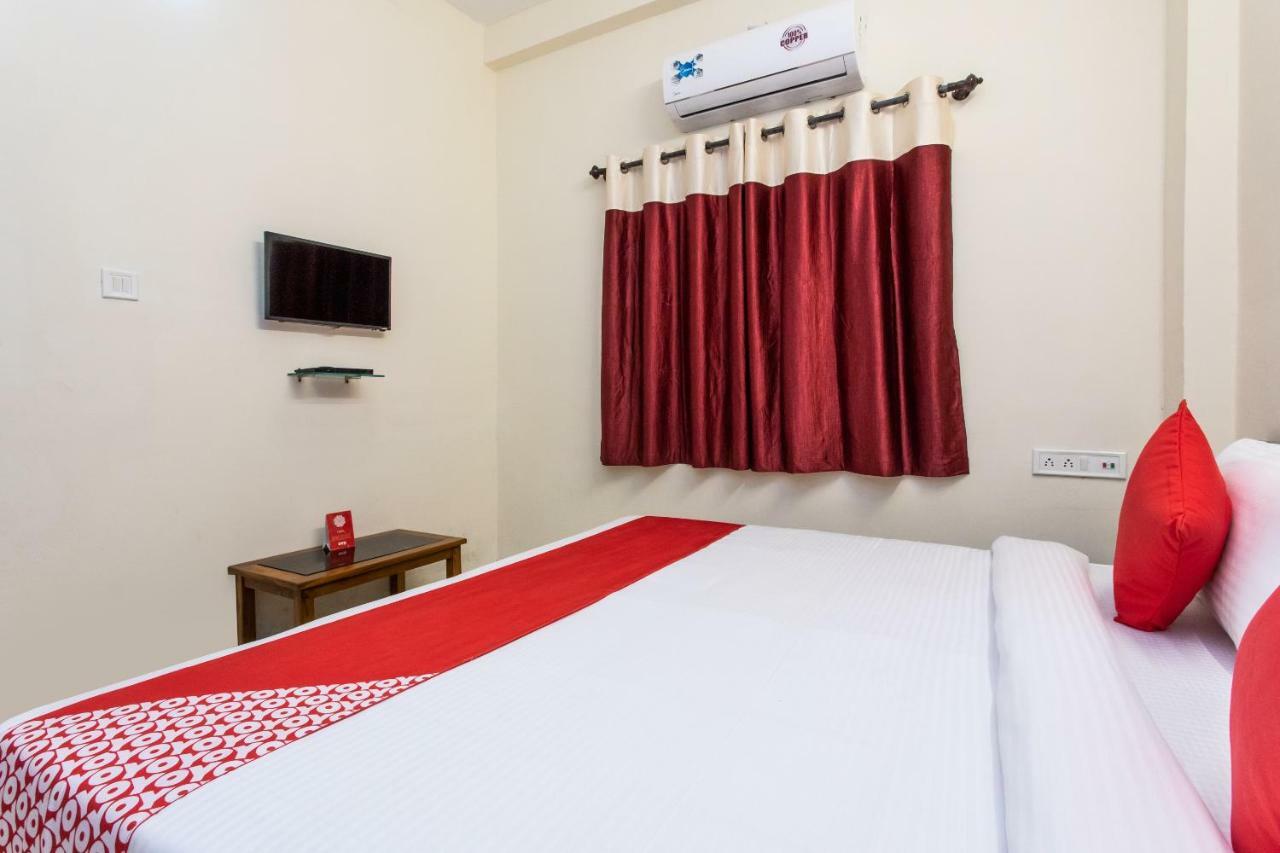 Oyo 18571 Ashoka Resort Indore Exterior foto